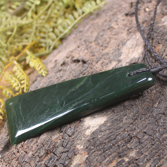 Kawakawa Pounamu Toki