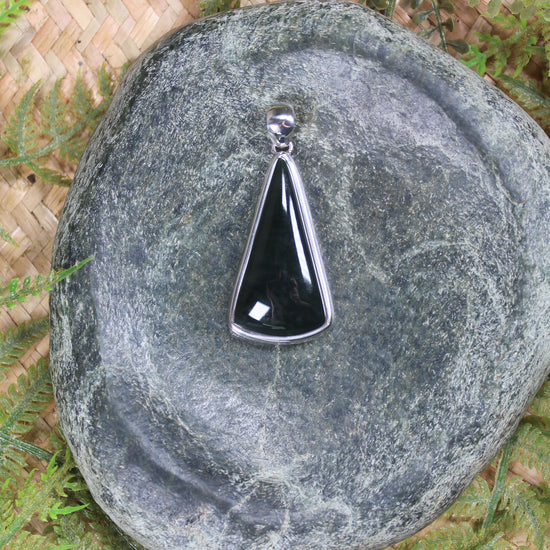 Kawakawa Pounamu pendant set in Sterling Silver - NZ Greenstone