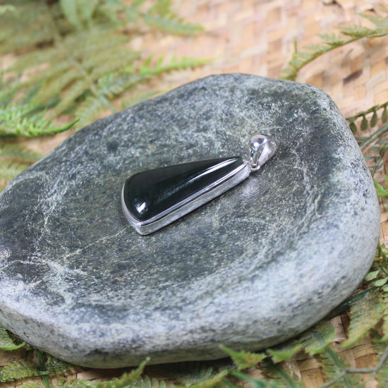 Kawakawa Pounamu pendant set in Sterling Silver - NZ Greenstone