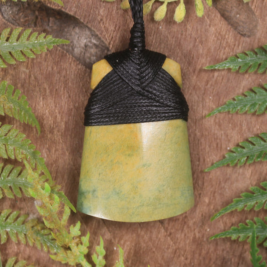 Flower Jade Pounamu Toki