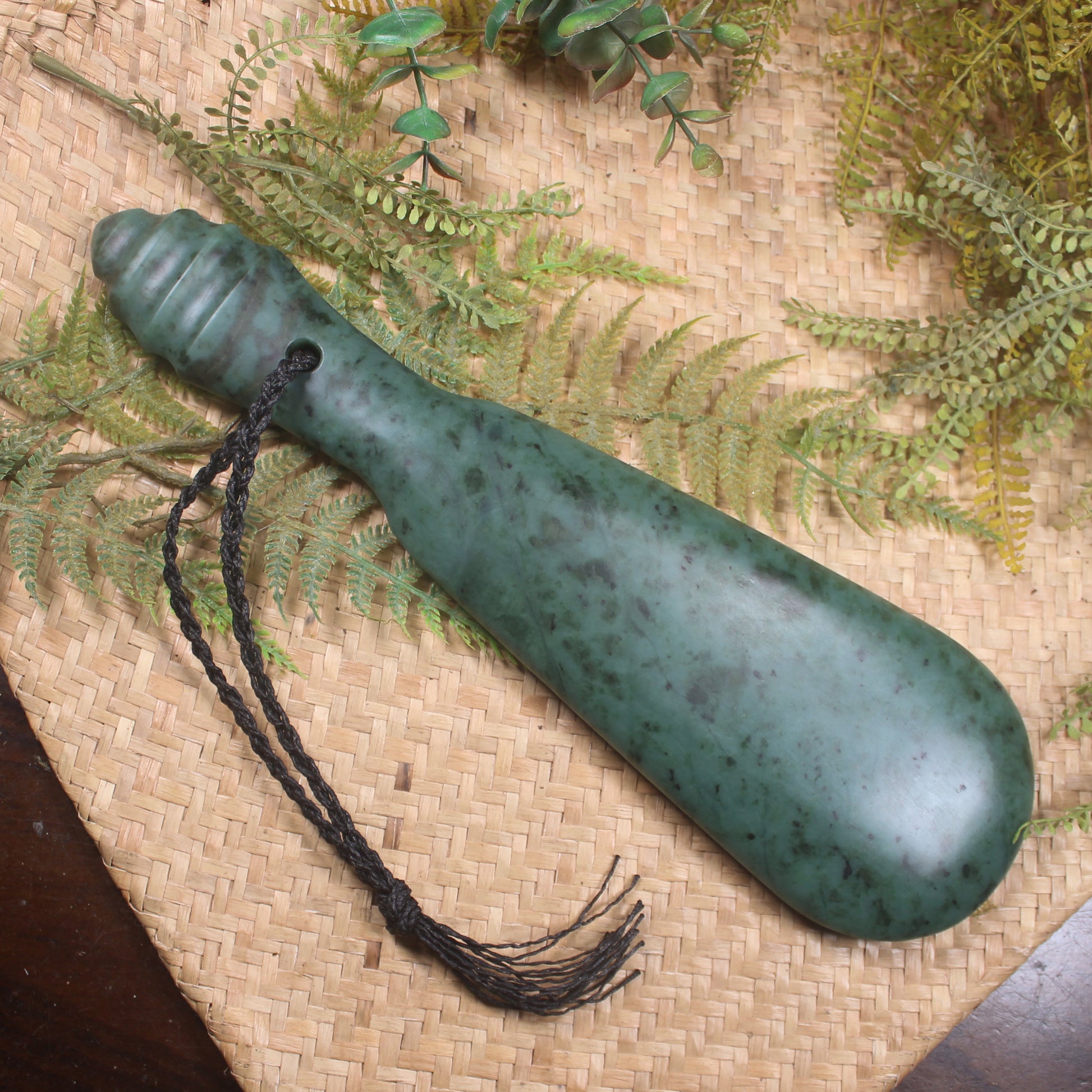 Mere carved from Arahura Pounamu - NZ Greenstone