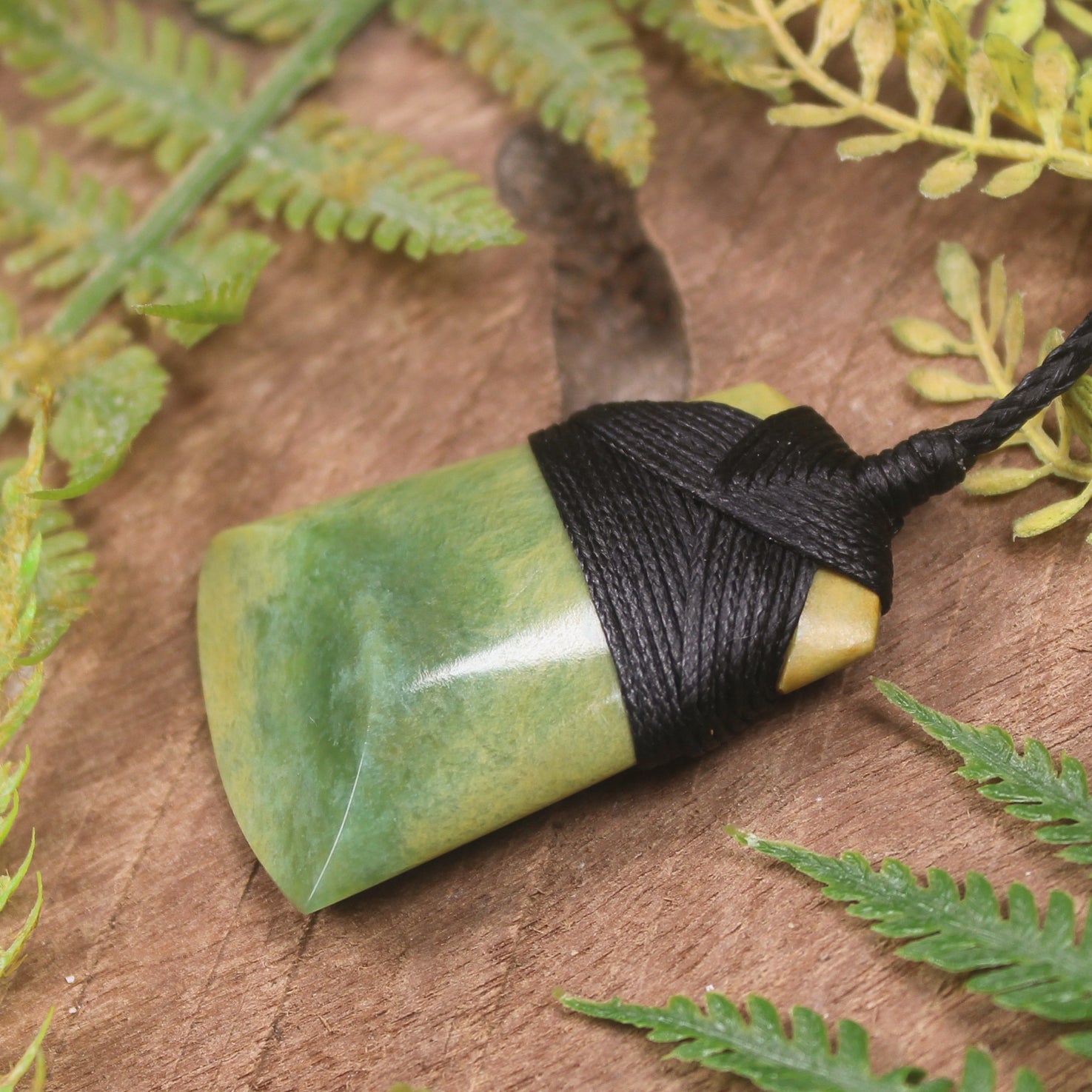 Flower Jade Pounamu Toki