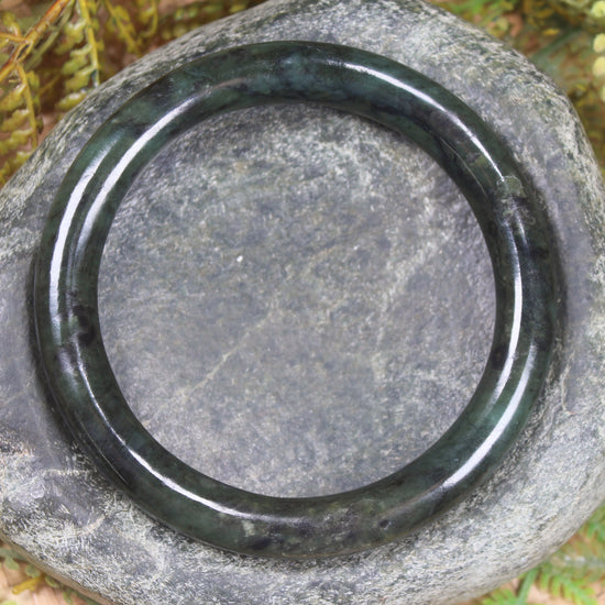 Bangle carved from Rimu Pounamu - NZ Greenstone