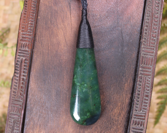 Kawakawa Pounamu Roimata Pendant - NZ Greenstone