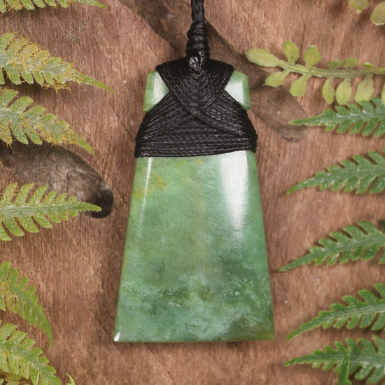 Flower Jade Pounamu Toki