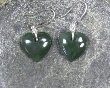 Heart Earrings carved from Kawakawa Pounamu - NZ Greenstone