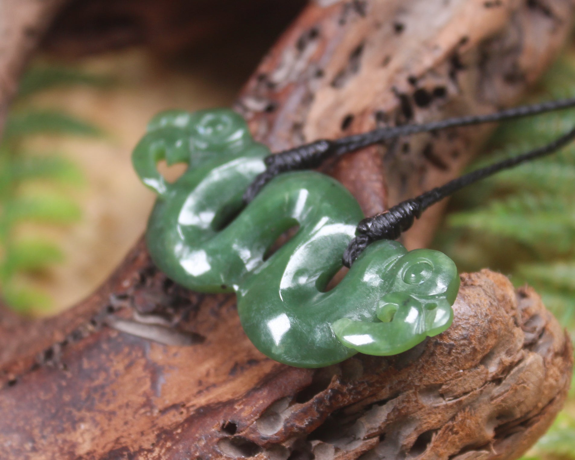 Pekapeka Pendant carved from Hapopo Pounamu - NZ Greenstone
