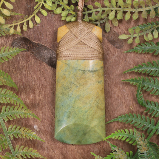 Flower Jade Pounamu Toki