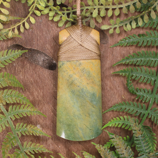 Flower Jade Pounamu Toki