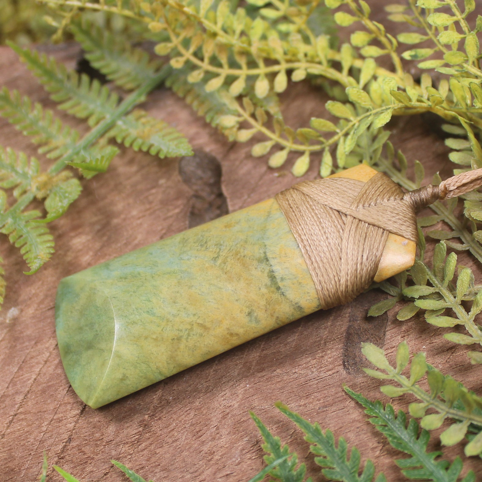 Flower Jade Pounamu Toki