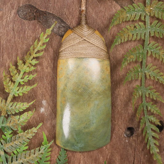 Flower Jade Pounamu Toki