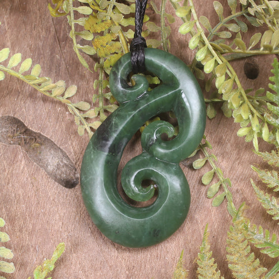 Hammerhead pendant carved from Hapopo Pounamu - NZ Greenstone