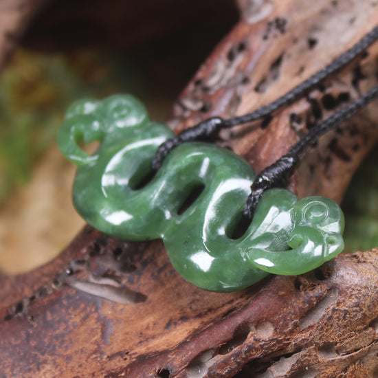 Pekapeka Pendant carved from Hapopo Pounamu - NZ Greenstone