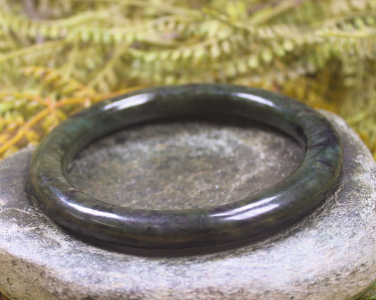 Bangle carved from Rimu Pounamu - NZ Greenstone