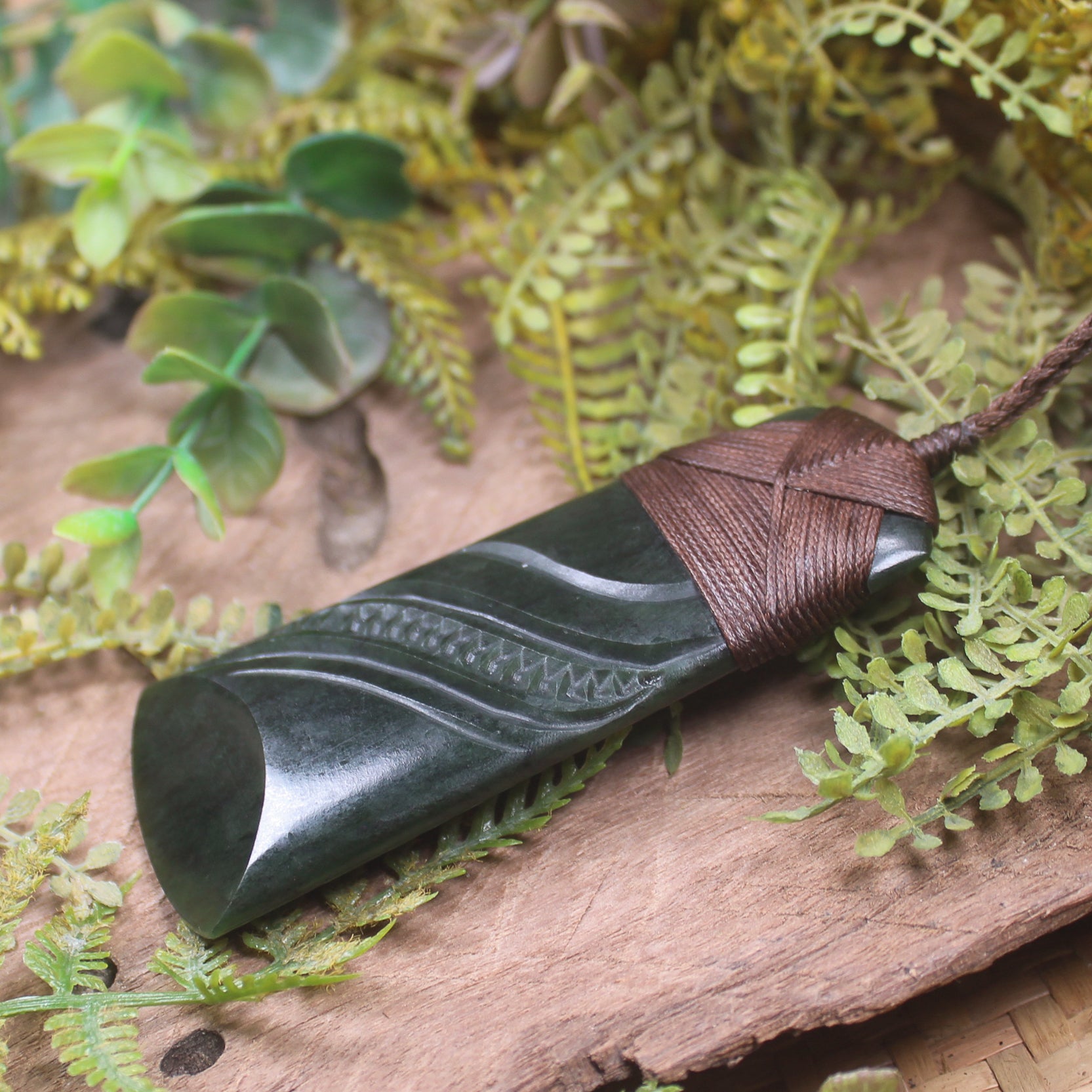 Kawakawa Pounamu Toki