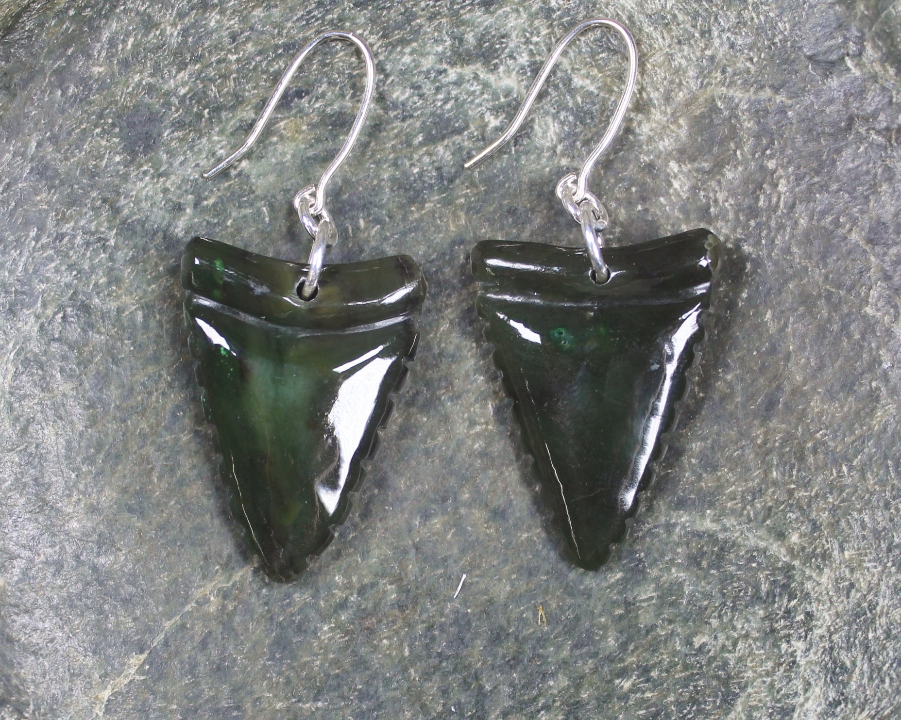 Shark Tooth Earrings carved from Rimu Pounamu - NZ Greenstone