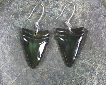 Shark Tooth Earrings carved from Rimu Pounamu - NZ Greenstone