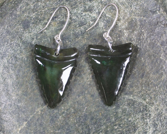 Shark Tooth Earrings carved from Rimu Pounamu - NZ Greenstone