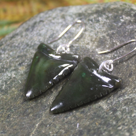 Shark Tooth Earrings carved from Rimu Pounamu - NZ Greenstone