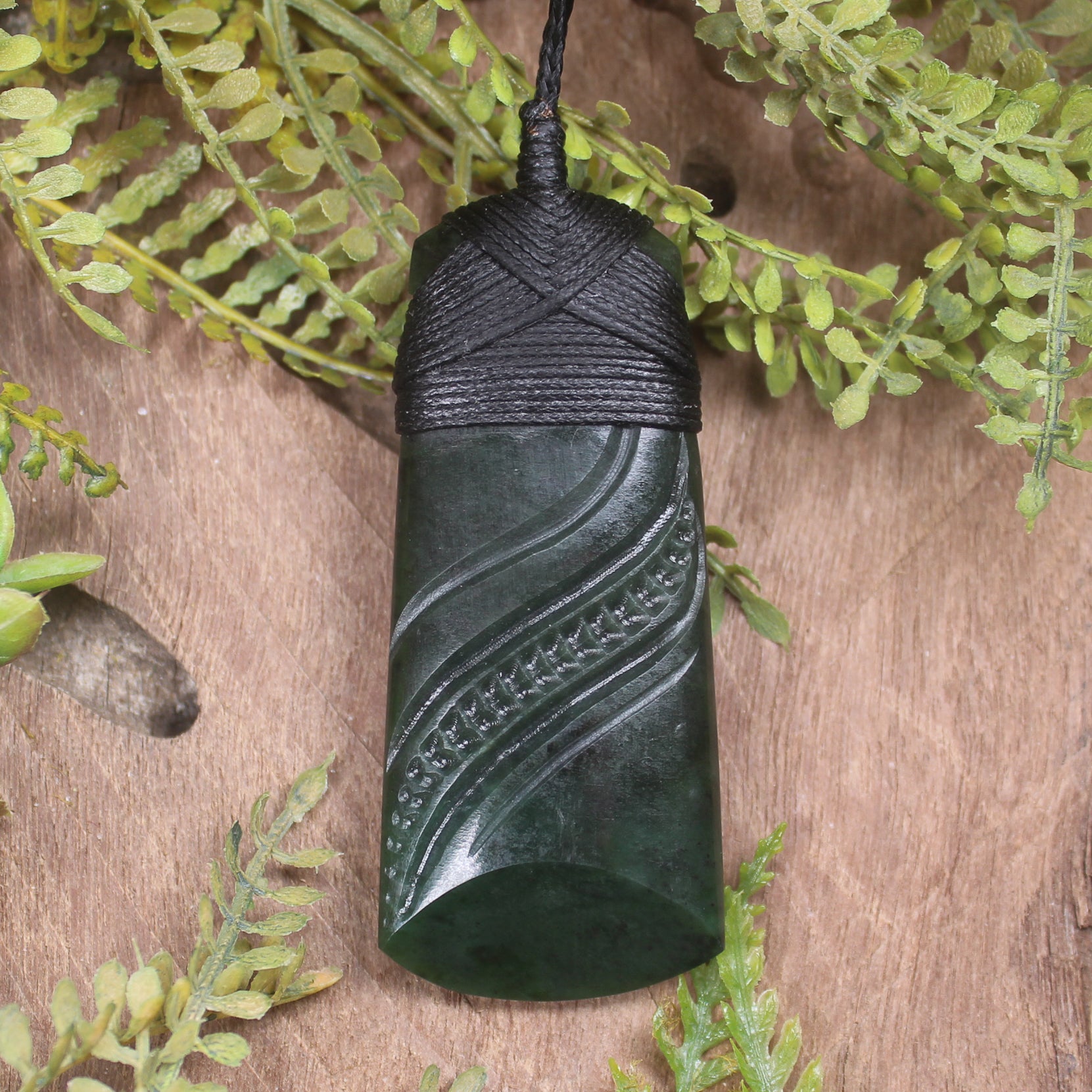 Kawakawa Pounamu Toki