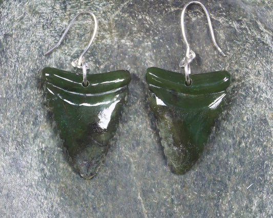 Shark Tooth Earrings carved from Rimu Pounamu - NZ Greenstone