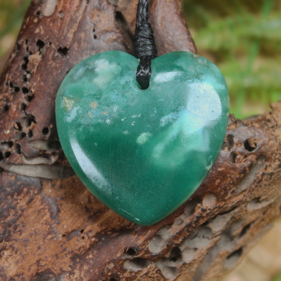 Chrysoprase Heart pendant 