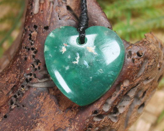 Chrysoprase Heart pendant 