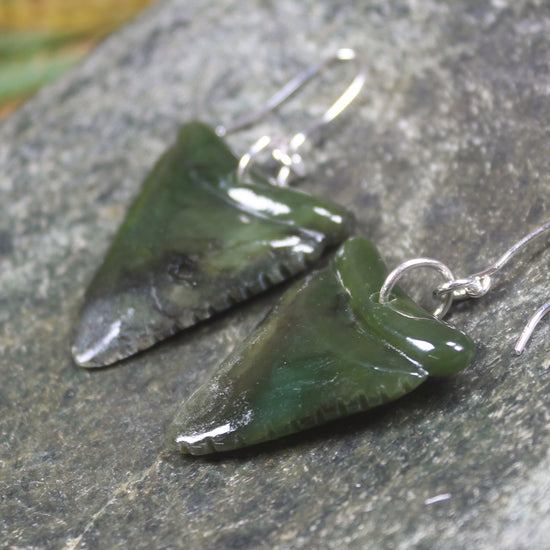Shark Tooth Earrings carved from Rimu Pounamu - NZ Greenstone
