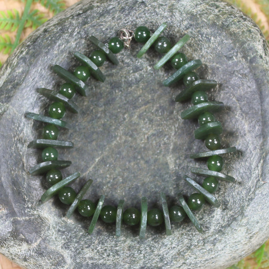 Kawakawa Pounamu Sterling Silver beaded bracelet - NZ Greenstone
