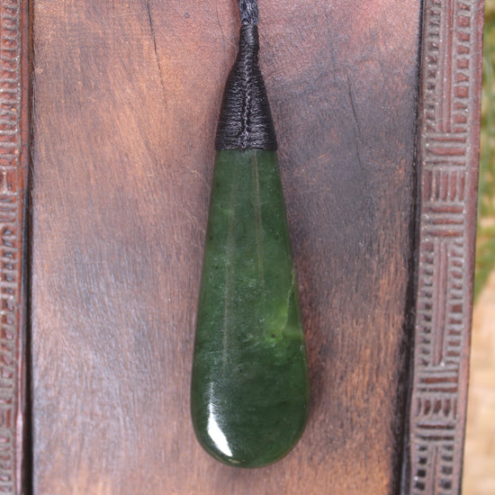 Kawakawa Pounamu Roimata Pendant - NZ Greenstone