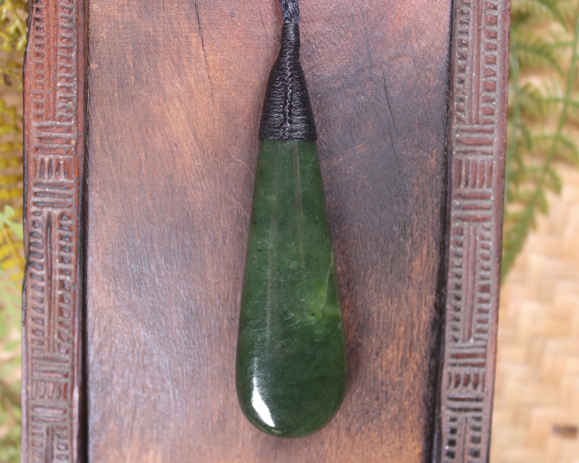 Kawakawa Pounamu Roimata Pendant - NZ Greenstone