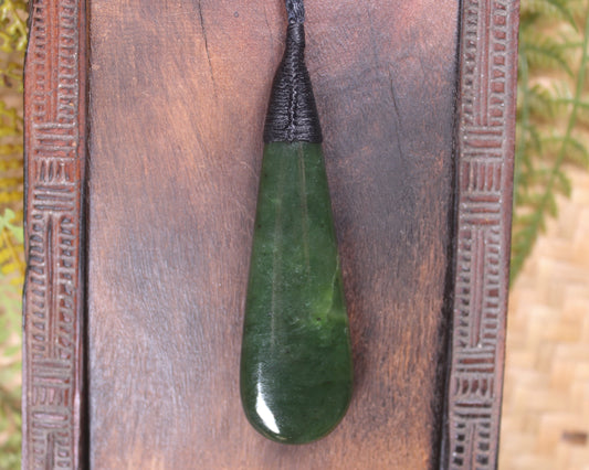 Kawakawa Pounamu Roimata Pendant - NZ Greenstone
