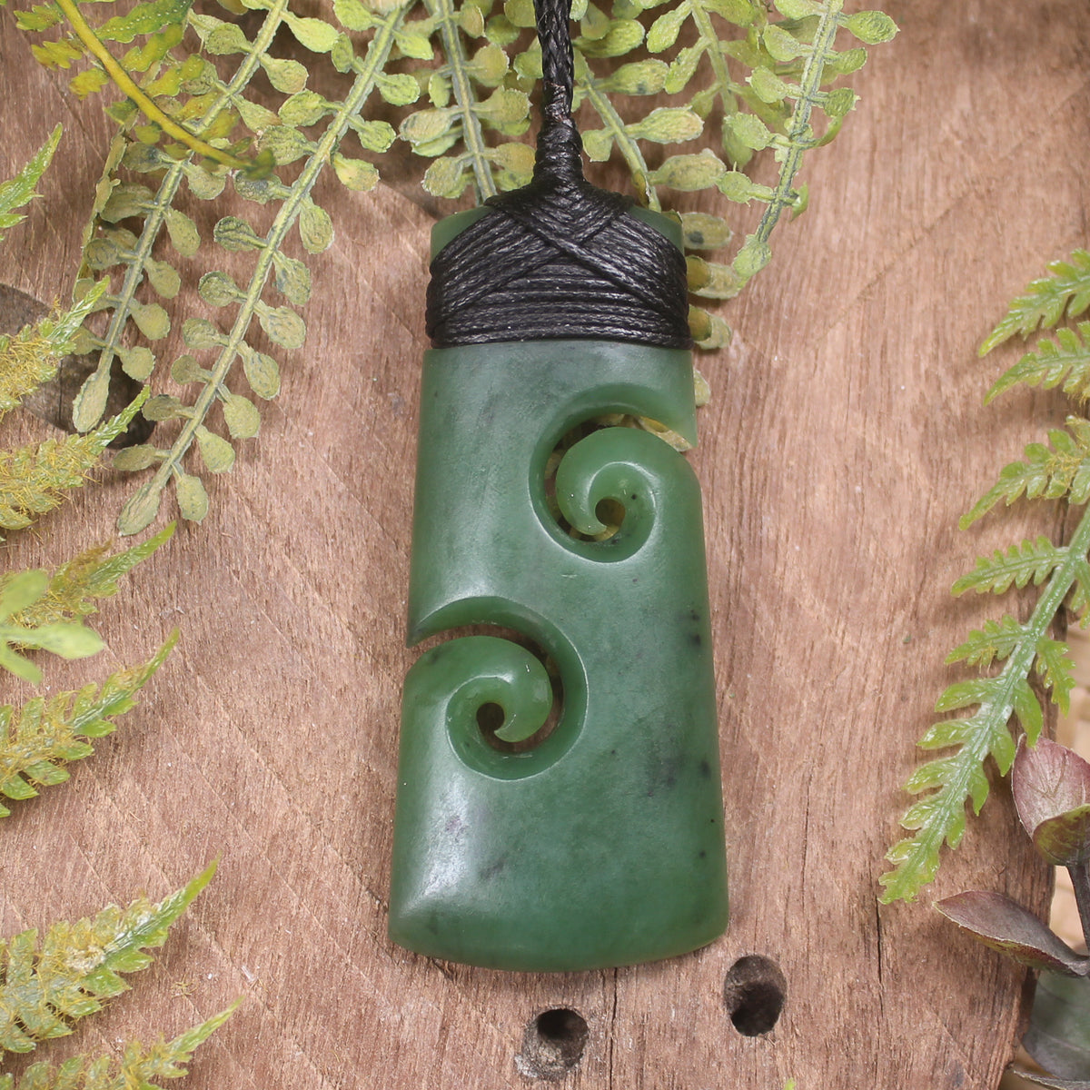 Hapopo Pounamu Toki with Koru - NZ Greenstone