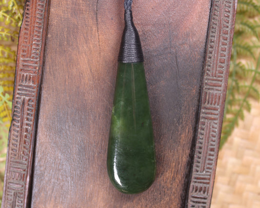 Kawakawa Pounamu Roimata Pendant - NZ Greenstone