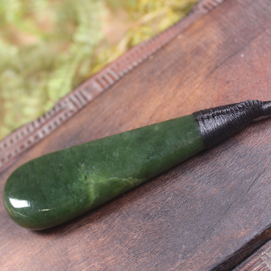 Kawakawa Pounamu Roimata Pendant - NZ Greenstone