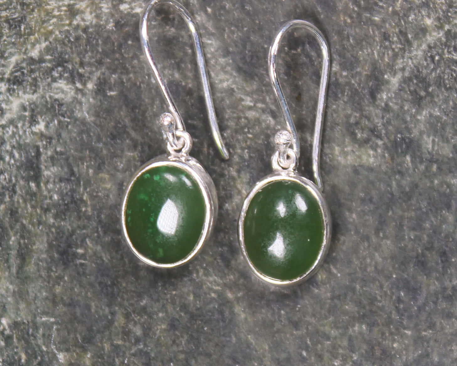 Roimata or Teardrop earrings carved from Kawakawa Pounamu - NZ Greenstone