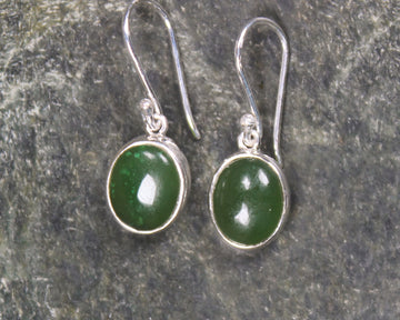 Roimata or Teardrop earrings carved from Kawakawa Pounamu - NZ Greenstone
