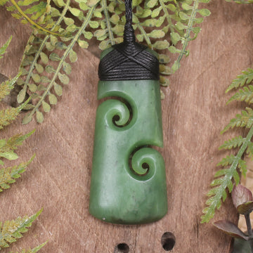 Hapopo Pounamu Toki with Koru - NZ Greenstone