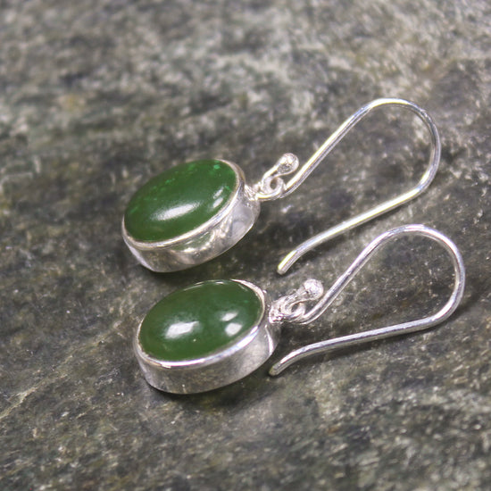 Roimata or Teardrop earrings carved from Kawakawa Pounamu - NZ Greenstone
