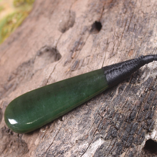 Kawakawa Pounamu Roimata Pendant - NZ Greenstone