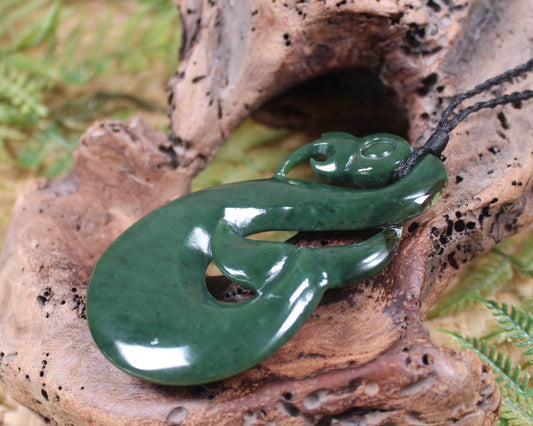 Manaia carved from Kawakawa Pounamu - NZ Greenstone