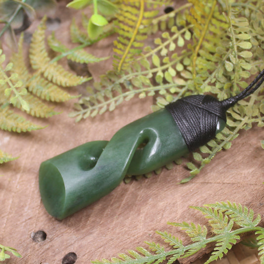Hapopo Pounamu Toki twist pendant - NZ Greenstone