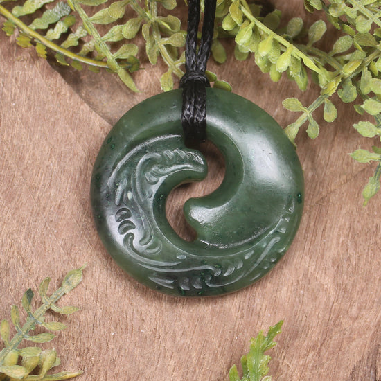 Kawakawa Pounamu Koru