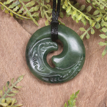 Kawakawa Pounamu Koru