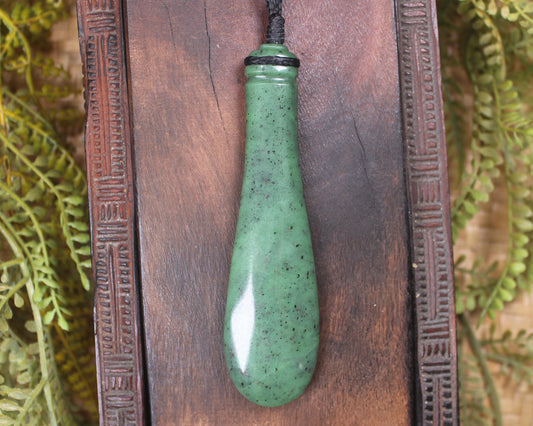 Mere or Patu carved from Hapopo Pounamu - NZ Greenstone