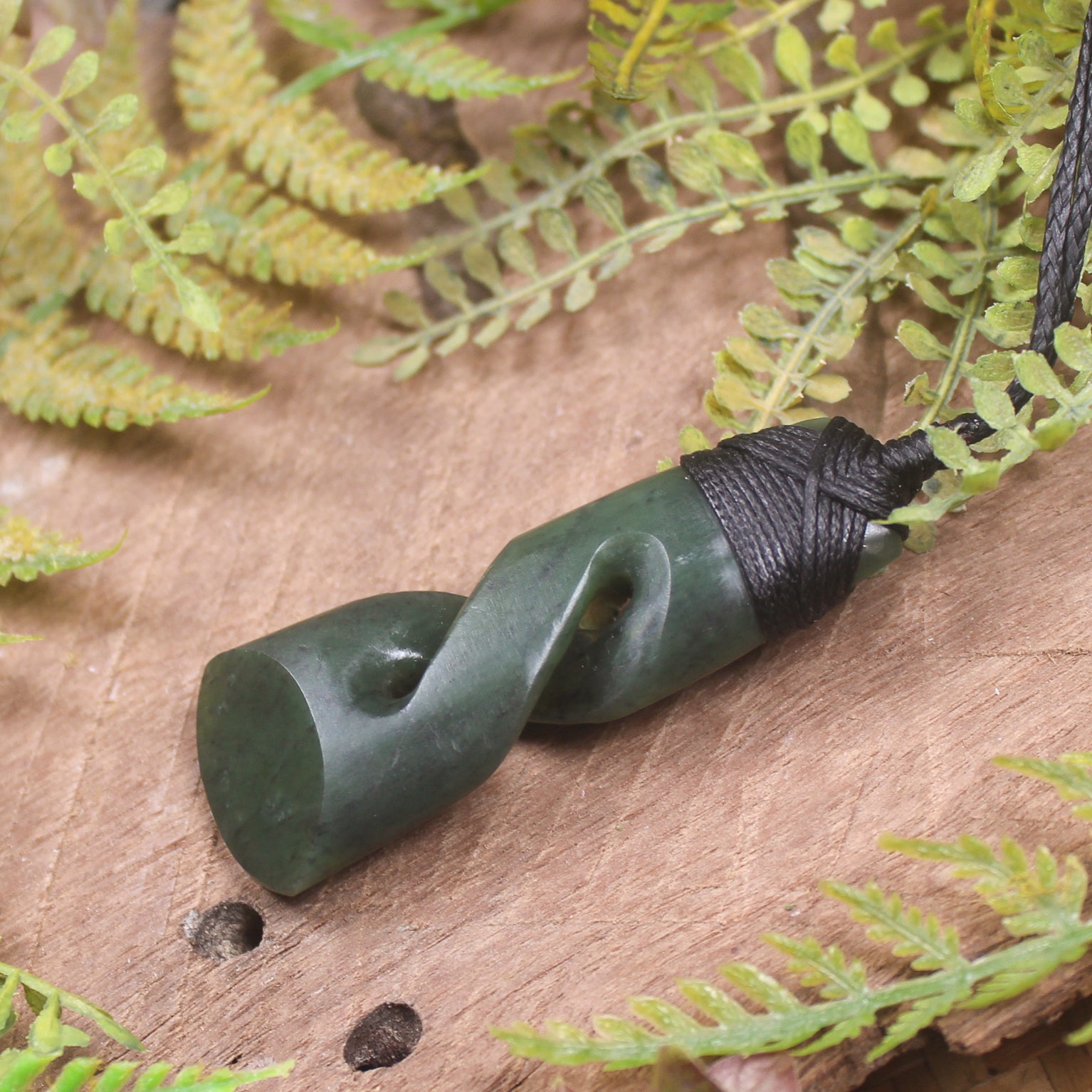 Hapopo Pounamu Toki twist pendant - NZ Greenstone