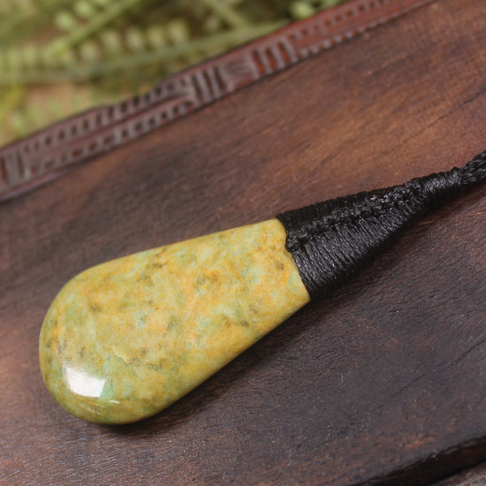Flower Jade Pounamu - NZ Greenstone