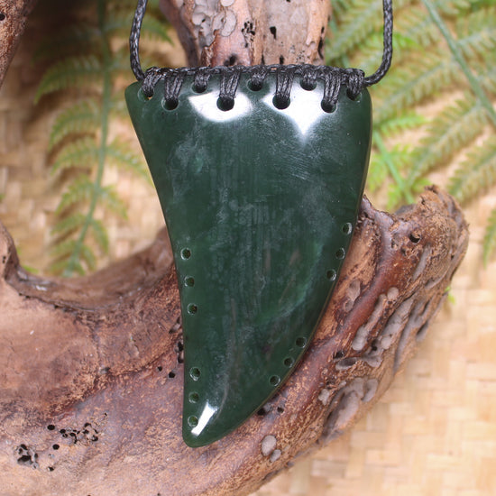 Taniwha Tooth or Niho carved from Kawakawa Pounamu - NZ Greenstone