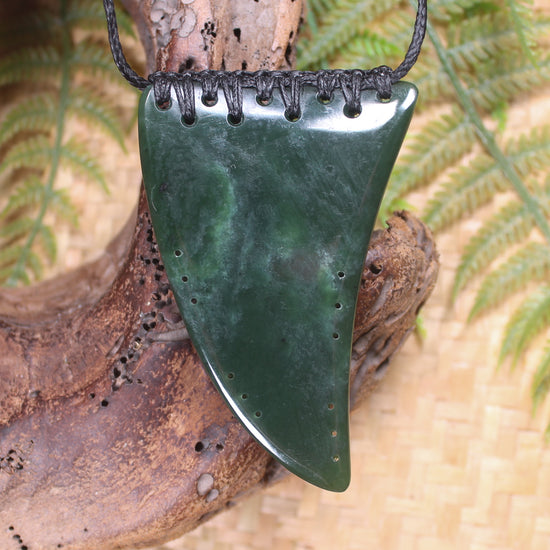 Taniwha Tooth or Niho carved from Kawakawa Pounamu - NZ Greenstone