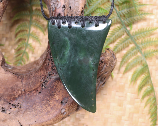 Taniwha Tooth or Niho carved from Kawakawa Pounamu - NZ Greenstone